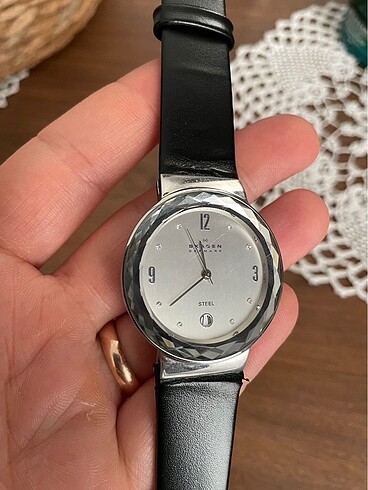 Beden siyah Renk Skagen kadın saat
