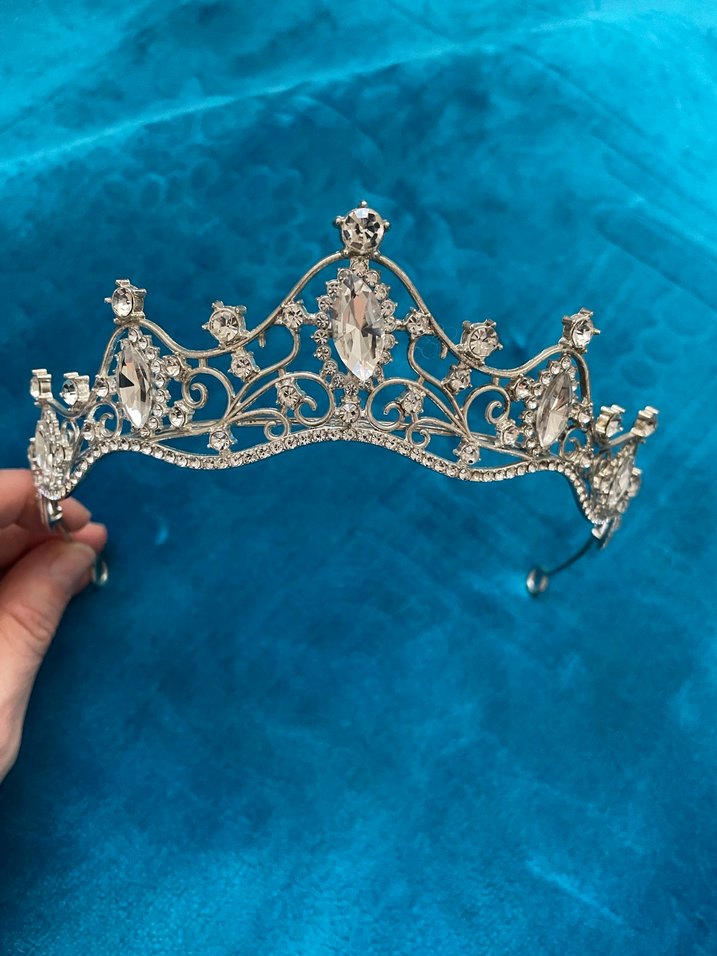 Parlak Beyaz Taşlı  Tacı - Görsel 3