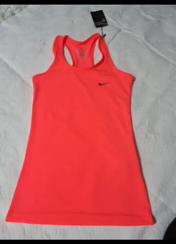 Nike badi