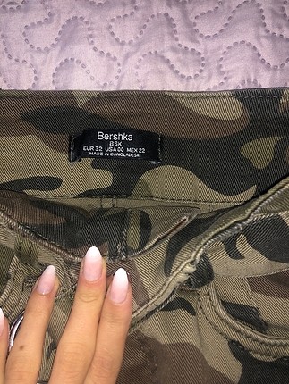 Bershka Kamuflaj desenli bershka pantolon 