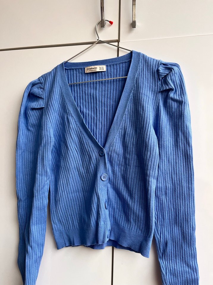 V Yaka Düğmeli Mavi Kadın Hırka - Görsel 3