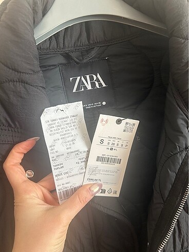 Zara Zara mevsimlik mont