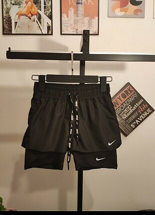 Nike İkili Sort