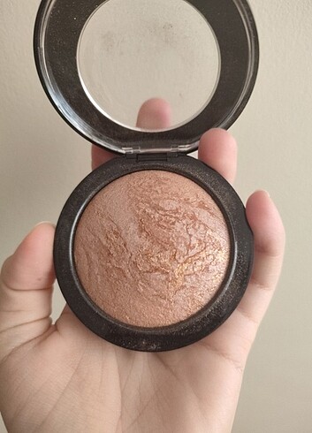  Beden Mac mineral aydınlatıcı 