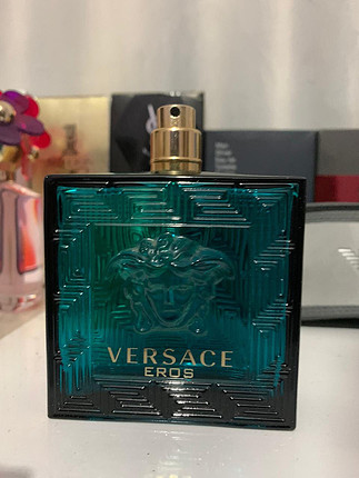 Versace Eros Orjinal Şişe Versace Parfüm %90 İndirimli - Gardrops