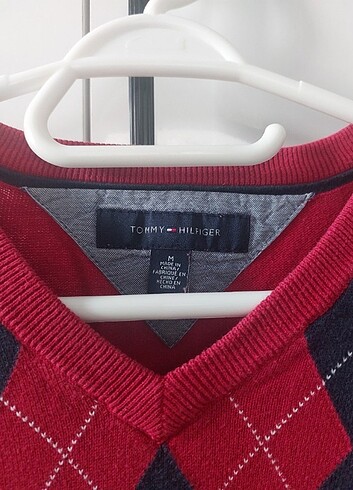 m Beden bordo Renk TOMMY HILFIGER ERKEK YENİ KAZAK