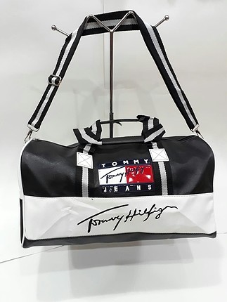 Tommy Vali̇z Tommy Hilfiger Çapraz Çanta %20 İndirimli - Gardrops