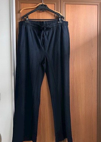 The Little White Company l