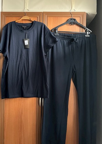 The Little White Company l