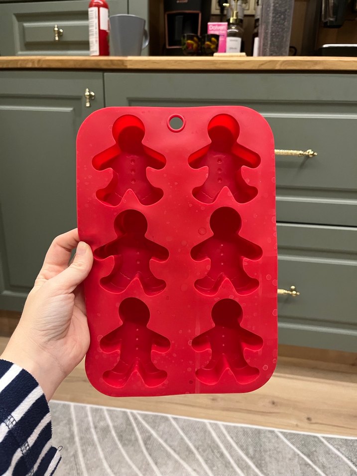 Kırmızı Zencefilli Adam Kek Kalıbı - Görsel 2