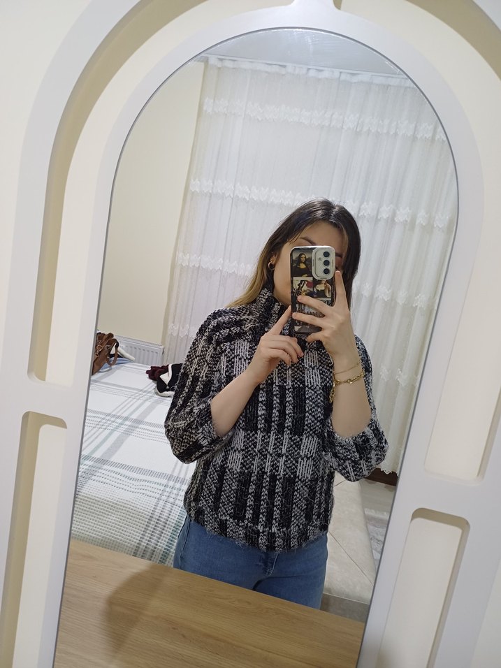 Siyah- Beyaz Boğazlı Triko Kazak - Görsel 2