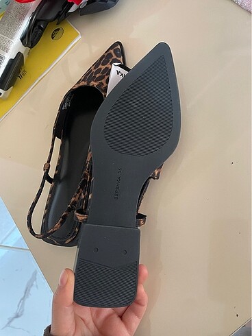 35 Beden Stradivarius leopar babet
