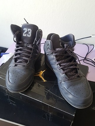 Jordan 1 Flight 4 