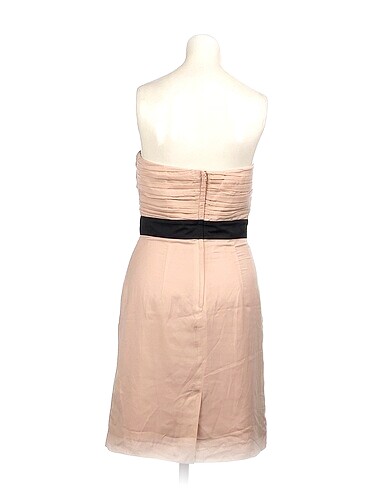 38 Beden PreLoved Kısa Elbise %70 İndirimli.