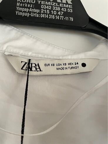 xs Beden beyaz Renk ZARA BEYAZ DAR KESİM POPLİN GÖMLEK