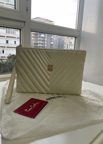 Pierre Cardin Ekru Kapitone Fermuarli El Cantasi