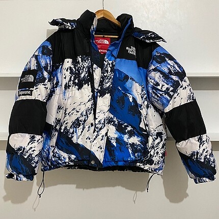 THE NORTH FACE X SUPREME MOUNTAIN BALTORO 700 PUFFER MONT