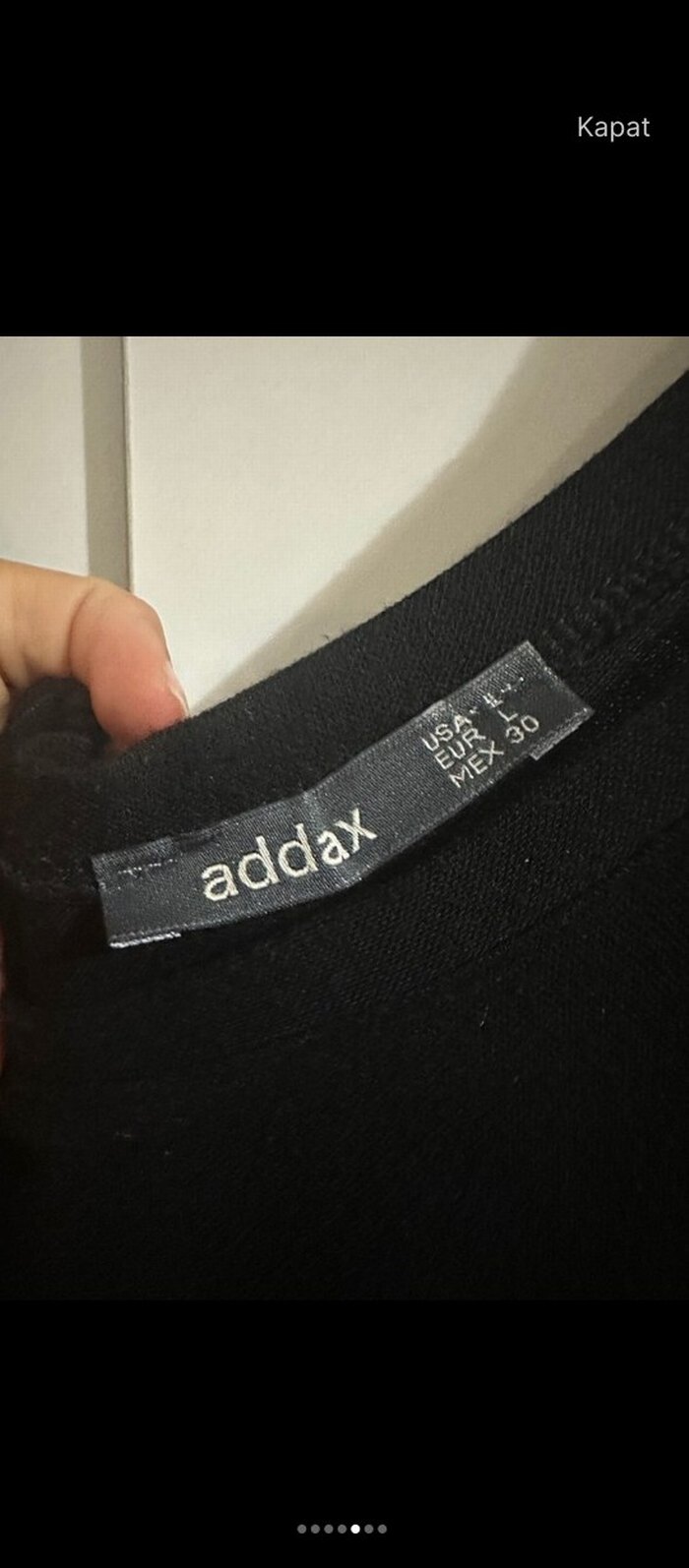 Siyah Uzun V Yaka Kolsuz Elbise - Görsel 3