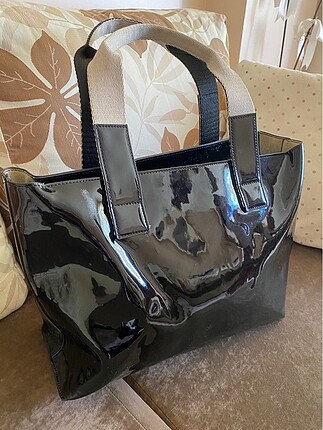 Calvin Klein Siyah Rugan Çanta
