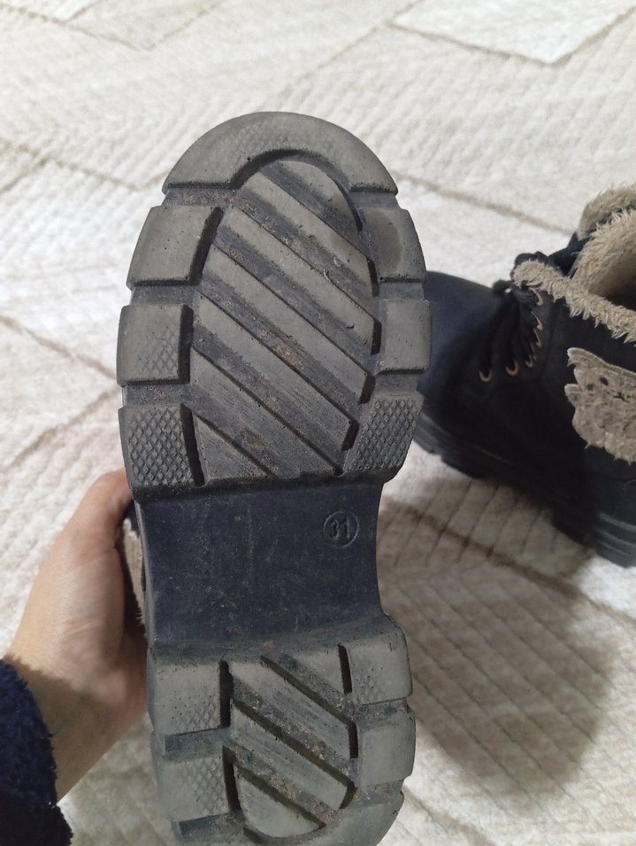 kız çocuk bot - Görsel 5