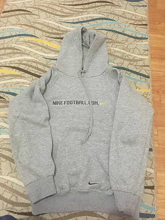 Kapüşonlu sweat 