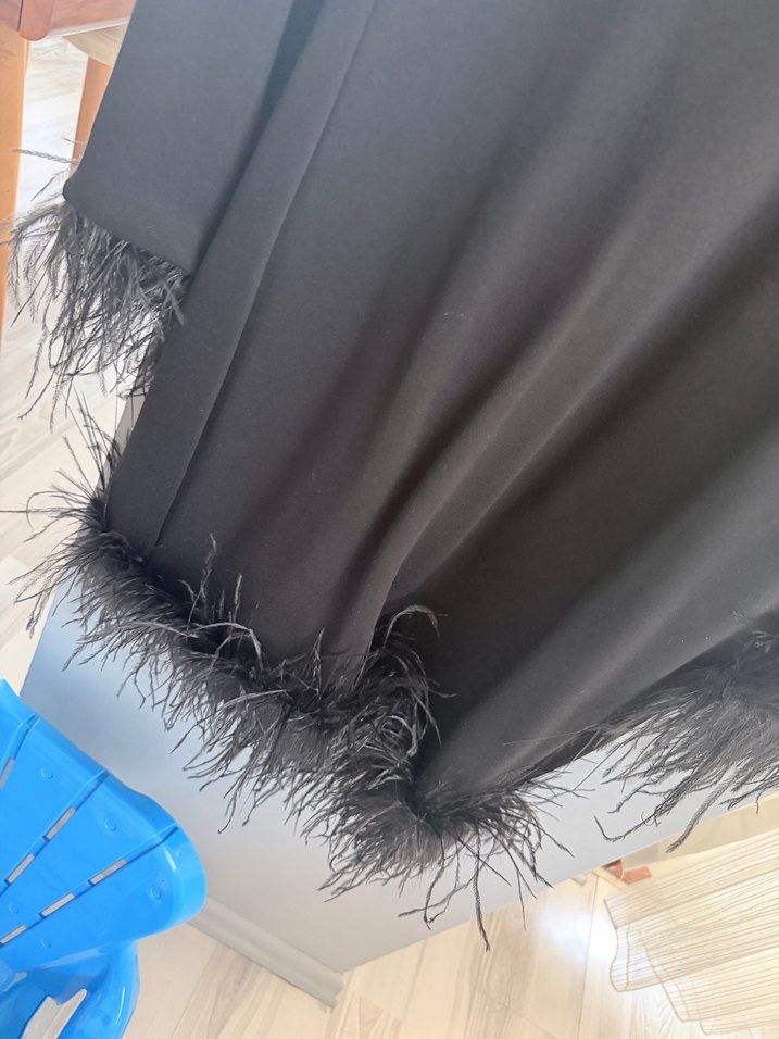 Kürk Detaylı Uzun Kollu Siyah Uzun Elbise - Görsel 2