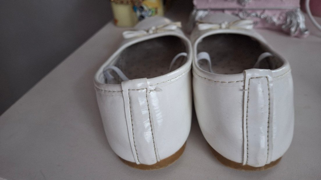Kız Çocuk Beyaz Fiyonklu Babet Ayakkabı - Görsel 2