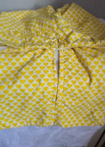 Sarı Kalpli Düğmeli kız cocuk pantolon - Görsel 2