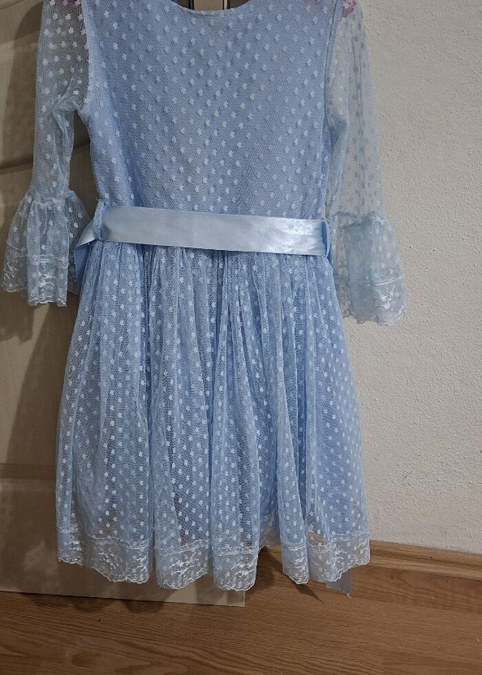 Bebe mavi elbise 23 nisanda kullanildi - Görsel 4