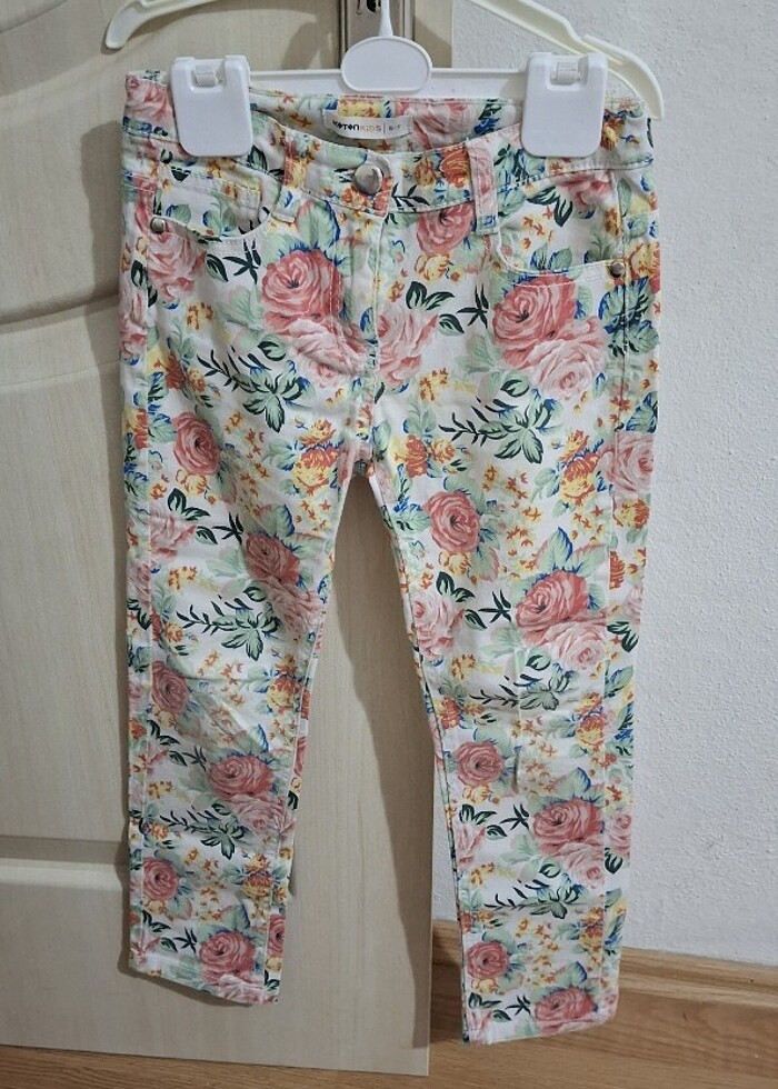 Koton çiçekli kız cocuk pantolon - Görsel 3