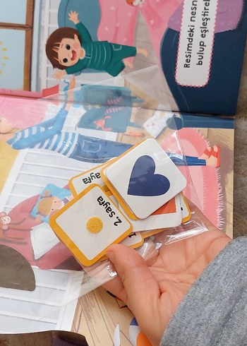 Bebeğimle Bir Gün - Cırt Cırtlı Kitap - Görsel 2