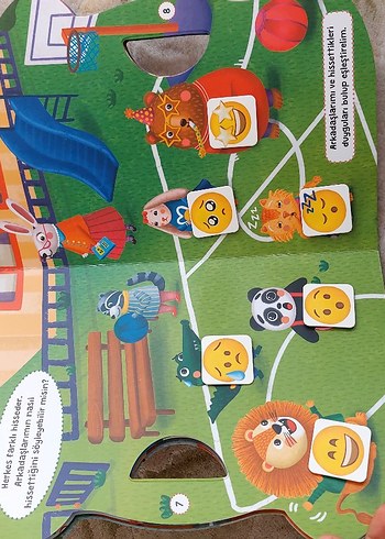 Okulda Bir Gün - Cırt Cırtlı Etkinlik Kitabı - Görsel 3