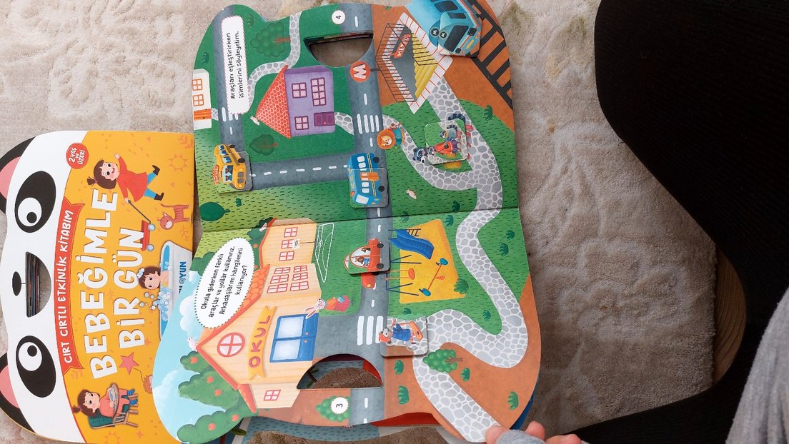 Okulda Bir Gün - Cırt Cırtlı Etkinlik Kitabı - Görsel 2