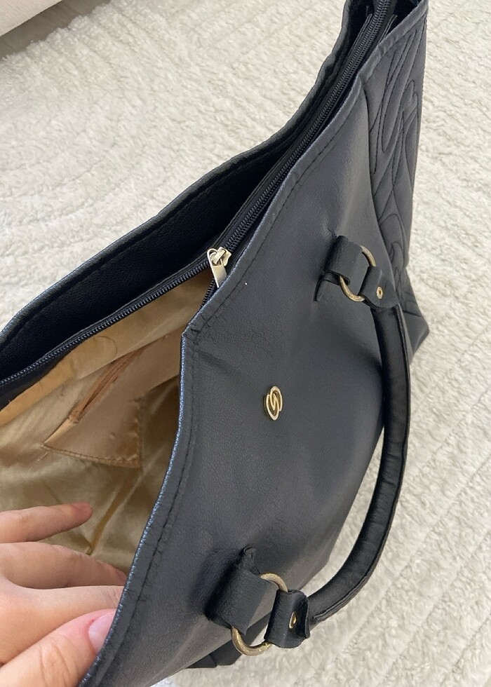 Siyah çanta - Görsel 4