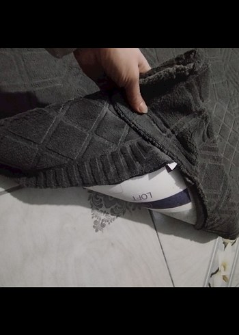 Gri Modern Desenli Halı örtüsü - Görsel 2