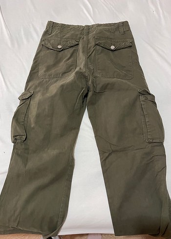 Pull and Bear Kadın Haki Loose Fit Kargo Pantolon