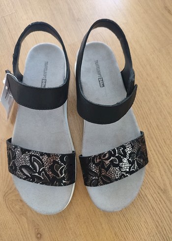 Gri Kadın Dolgu Topuklu Sandalet