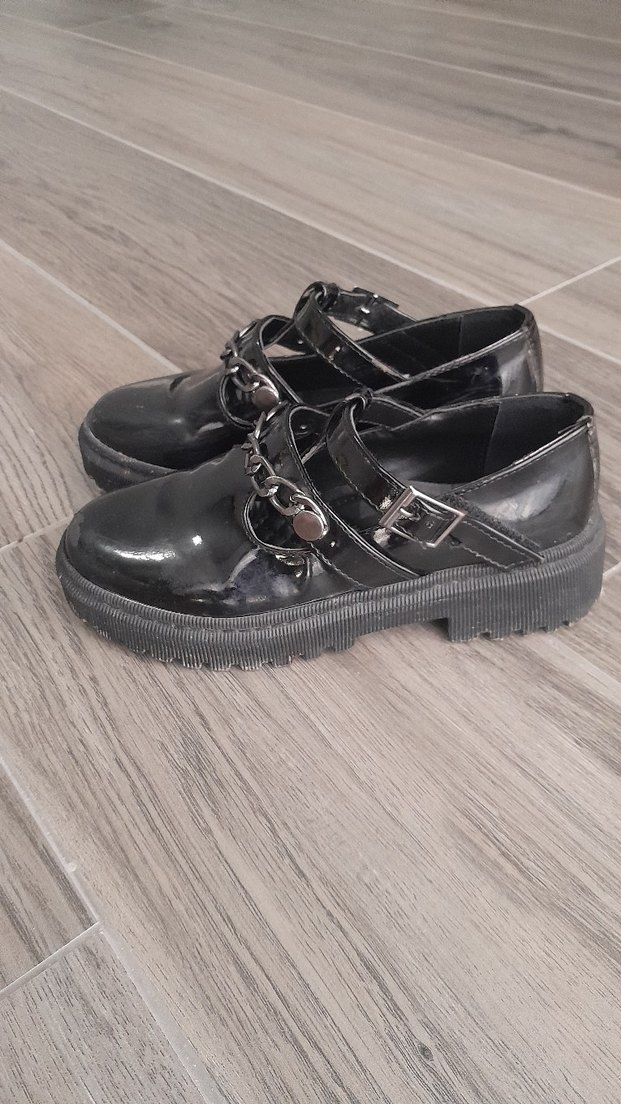 Minipicco Parlak Siyah Zincirli Kız Loafer Ayakkabı - Görsel 2