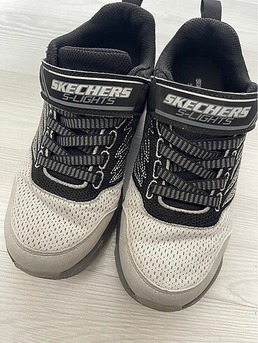 35 Beden Skechers ışıklı ayakkabı
