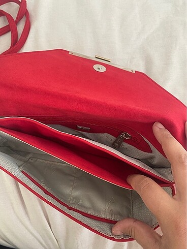  Beden kırmızı Renk Pörtföy çanta