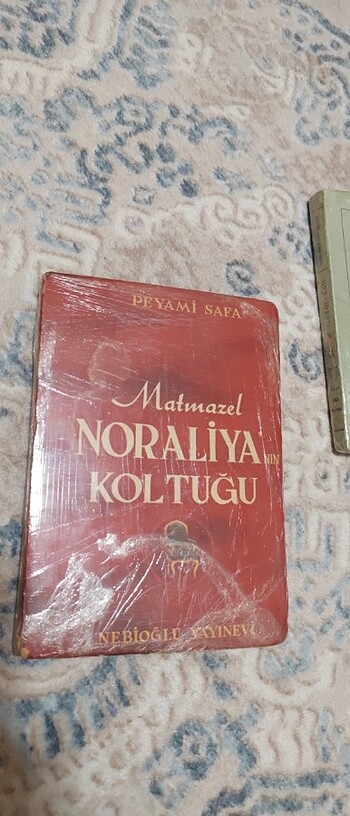 Matmazel noraliya'nın koltuğu peyami safa ilk baskı 