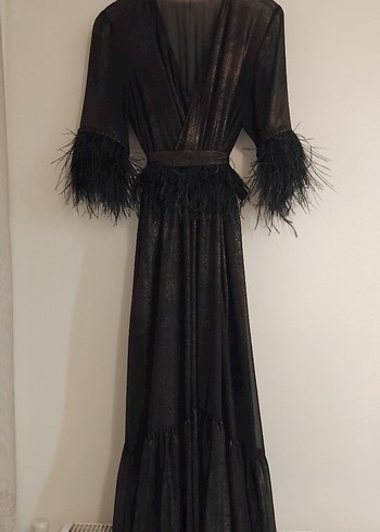 kol ve belindeki otriş detaylı 3saat giyilmiş Roman marka elbise - Görsel 3