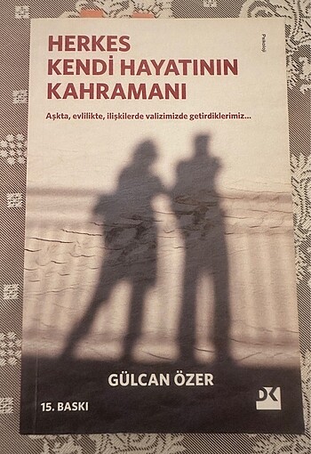Kitap Herkes Kendi Hayatinin Kahramanı