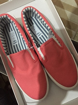 Slip-on-sneaker