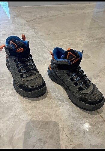 Skechers Skechers Bot