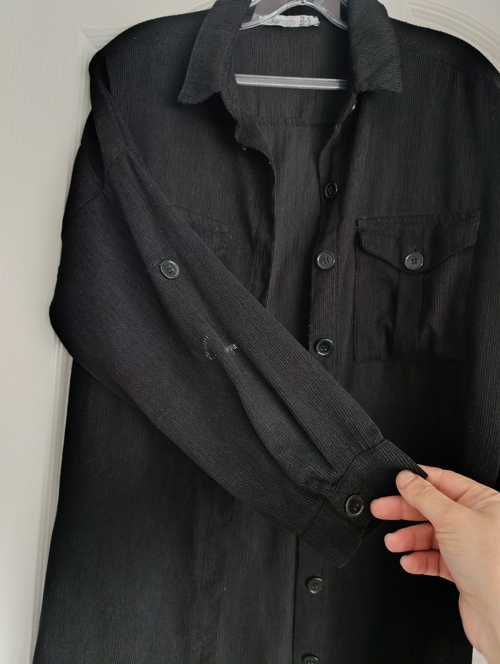 Düğmeli Siyah Keten Midi Gömlek - Görsel 2