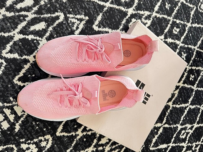 Elle Elle- Sneakers
