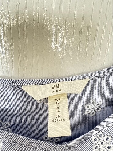 H&M H&M nakışlı bluz
