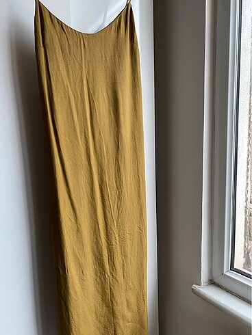 Zara yırtmaçlı elbise