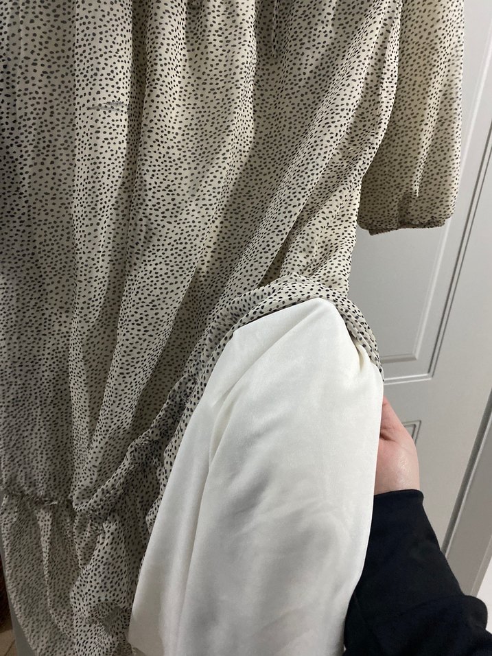 Yılan Desenli Bej Uzun şifon  Elbise - Görsel 2